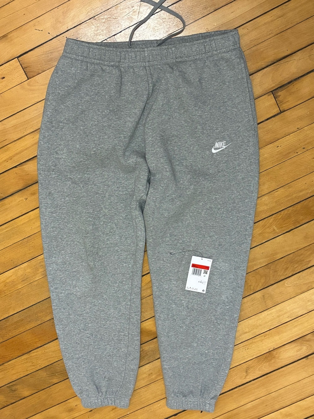 Nike men’s club Gray Fleece Jogger Sweatpants